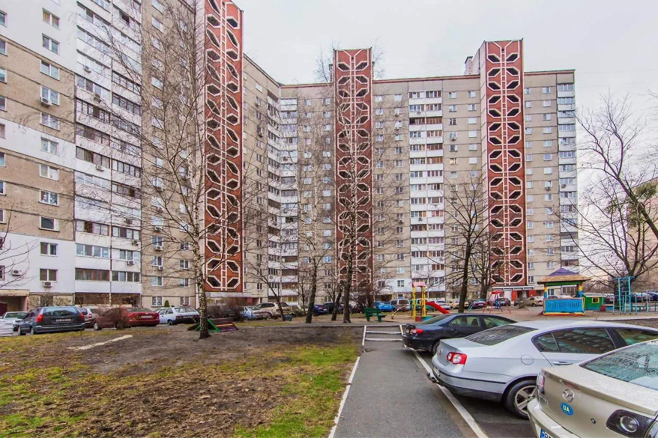 Уютная, Просторная Видовая Трехкомнатная Квартира Возле Метро Академгородок На 6 Мест Oekraïne