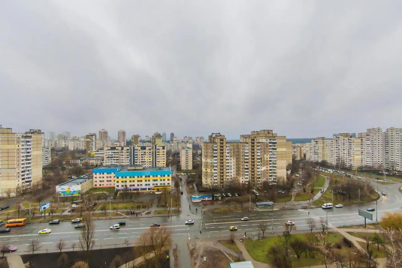 Уютная, Просторная Видовая Трехкомнатная Квартира Возле Метро Академгородок На 6 Мест Kiev