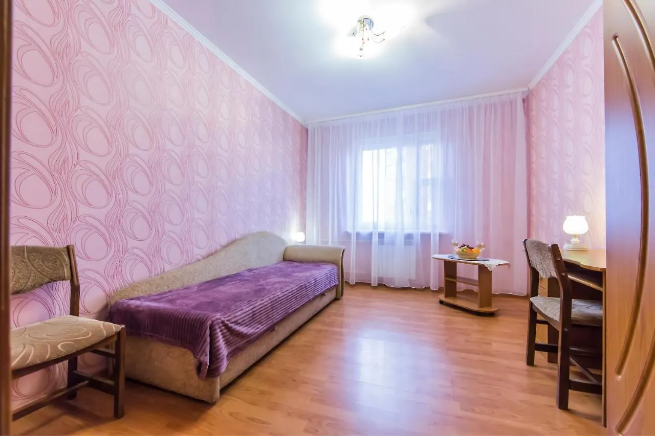 Appartement Уютная, Просторная Видовая Трехкомнатная Квартира Возле Метро Академгородок На 6 Мест